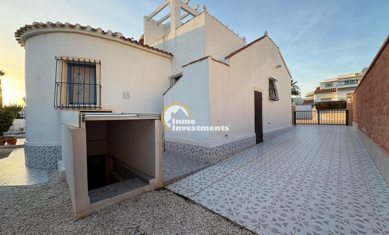 Reventa - Chalet independiente - Orihuela Costa - La Florida