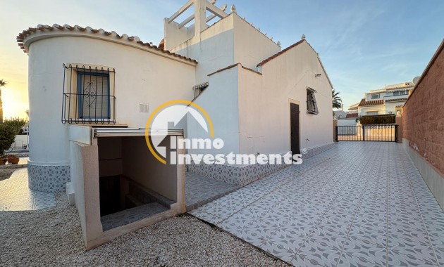 Reventa - Chalet independiente - Orihuela Costa - La Florida