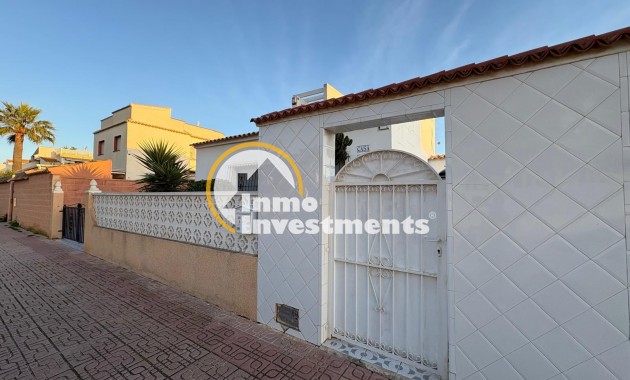 Reventa - Chalet independiente - Orihuela Costa - La Florida