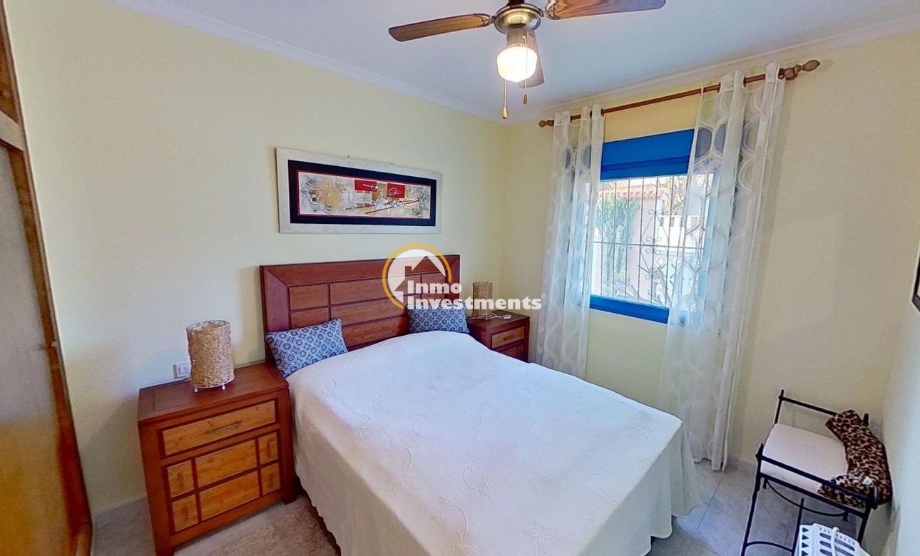 Reventa - Chalet independiente - Orihuela Costa - La Florida