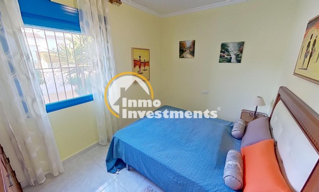 Reventa - Chalet independiente - Orihuela Costa - La Florida