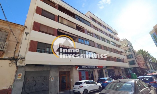 Resale - Apartment - Torrevieja - Playa del Cura