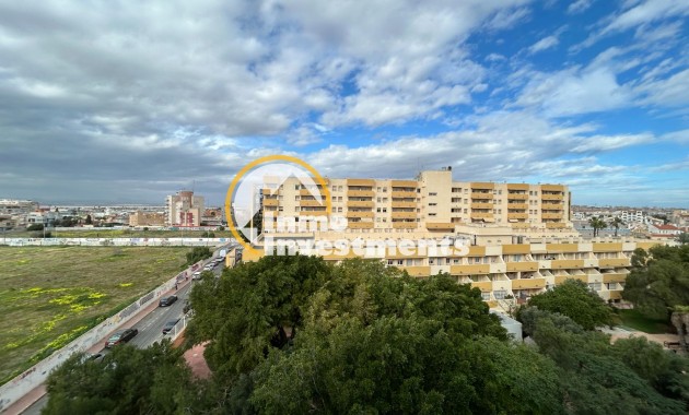 Reventa - Ático - Torrevieja - Estacion de autobuses