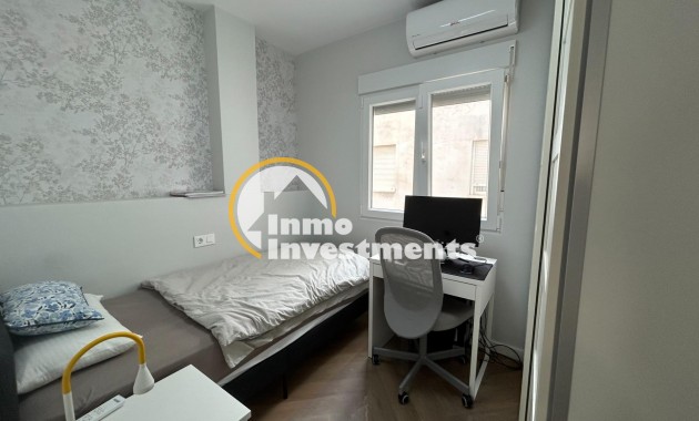 Reventa - Ático - Torrevieja - Estacion de autobuses