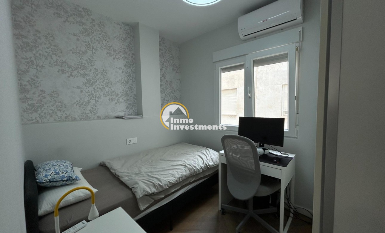 Reventa - Ático - Torrevieja - Estacion de autobuses