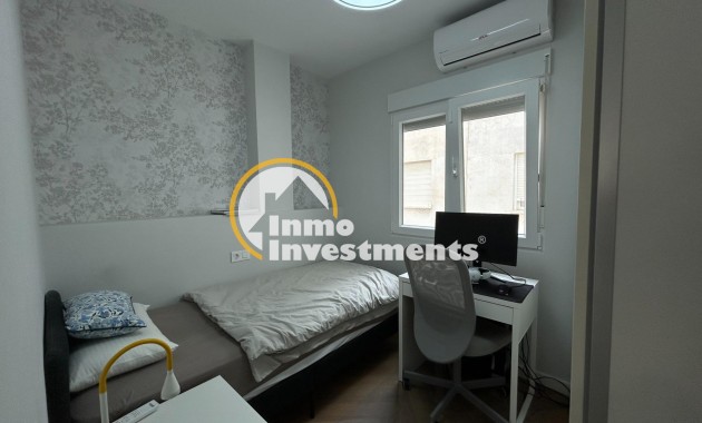 Reventa - Ático - Torrevieja - Estacion de autobuses