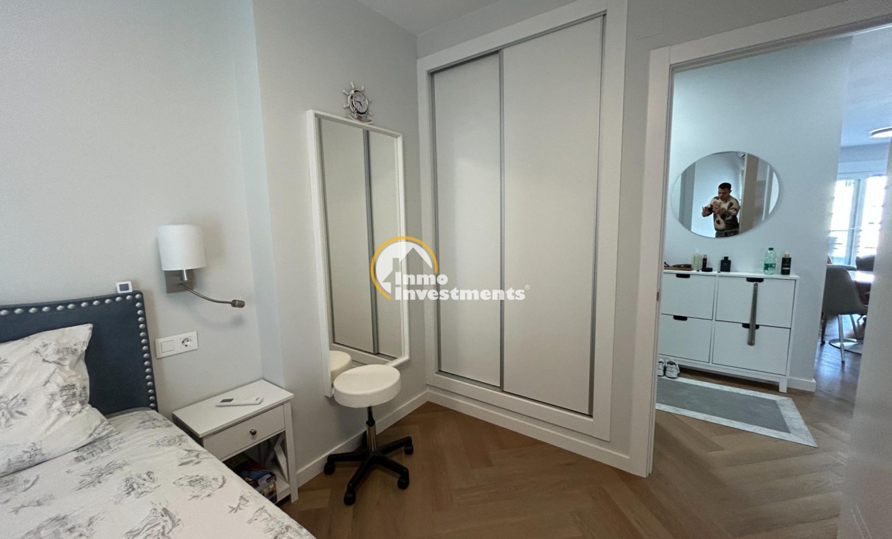 Reventa - Ático - Torrevieja - Estacion de autobuses