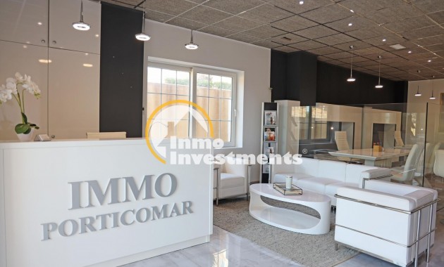 Alquiler larga temporada - Local comercial - Guardamar del Segura - Urbanizaciones