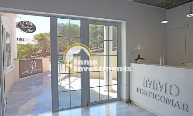 Alquiler larga temporada - Local comercial - Guardamar del Segura - Urbanizaciones