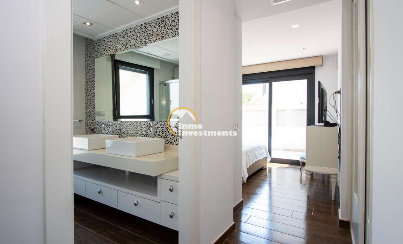 Long term rental - Villa - Torrevieja - Torreblanca