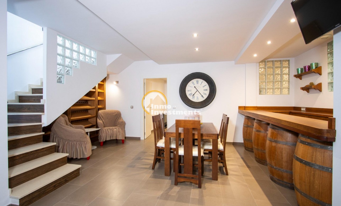 Long term rental - Villa - Torrevieja - Torreblanca