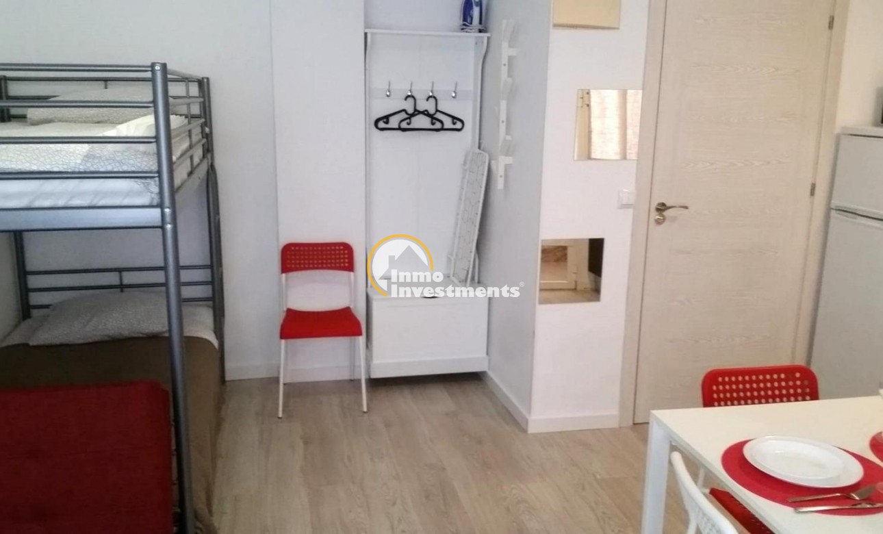 Reventa - Apartamento - Torrevieja - Estacion de autobuses