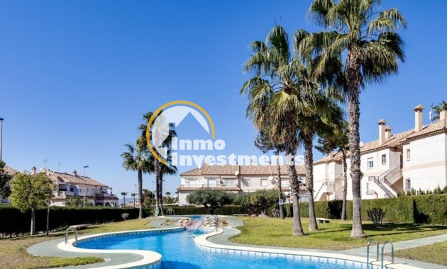Reventa - Chalet independiente - Torrevieja - Aguas Nuevas