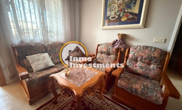 Reventa - Chalet independiente - Torrevieja - Aguas Nuevas