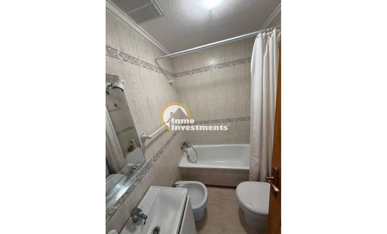 Reventa - Chalet independiente - Torrevieja - Aguas Nuevas