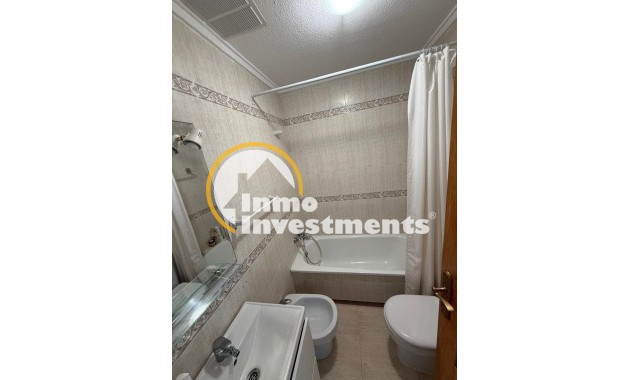 Reventa - Chalet independiente - Torrevieja - Aguas Nuevas