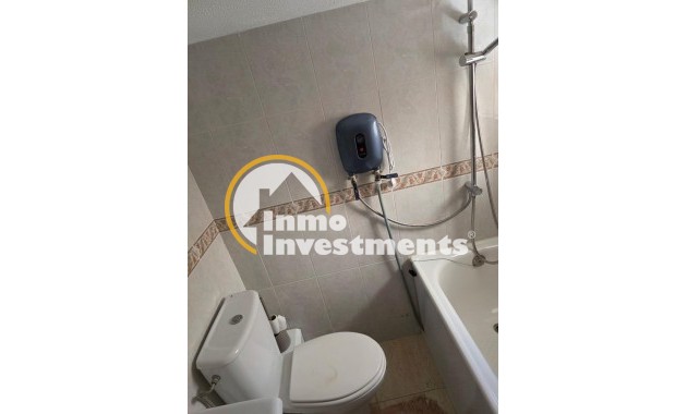 Reventa - Chalet independiente - Torrevieja - Aguas Nuevas