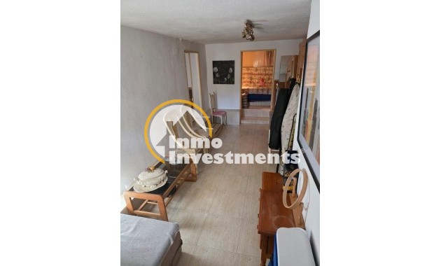 Reventa - Chalet independiente - Torrevieja - Aguas Nuevas