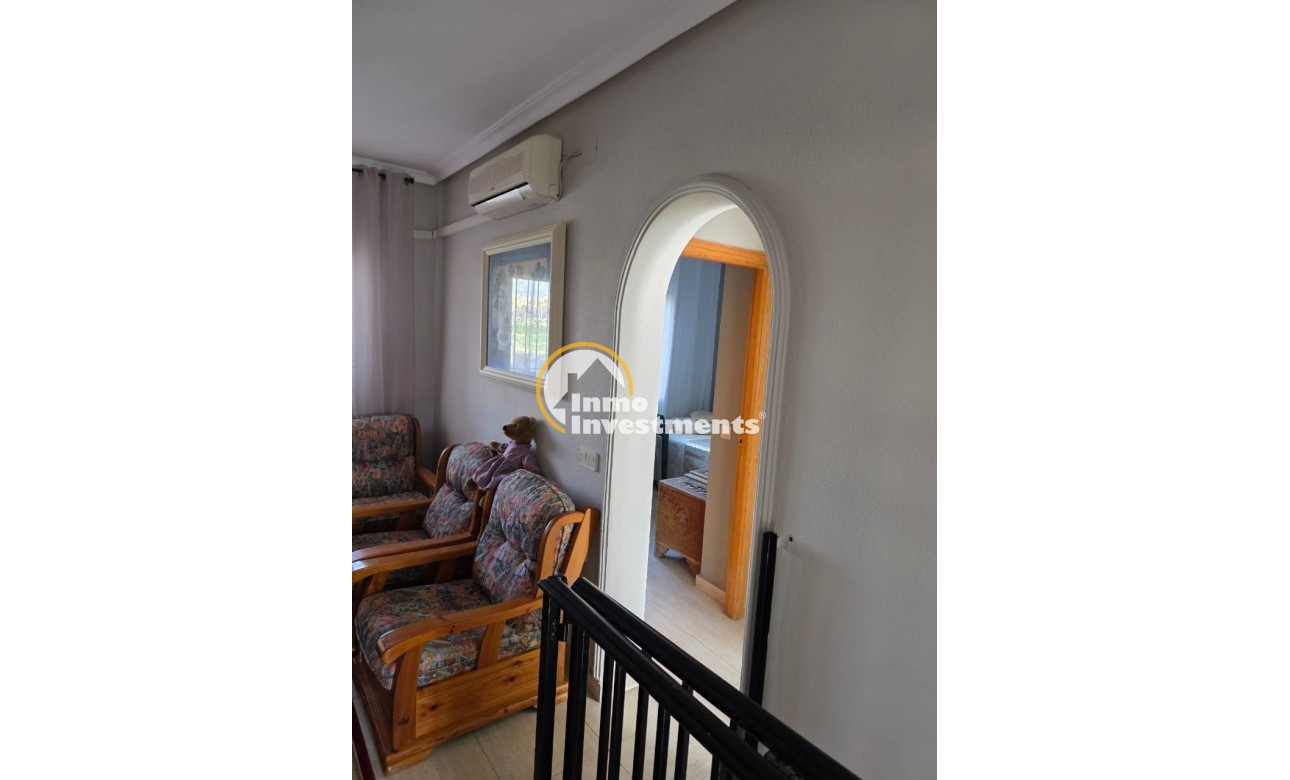 Reventa - Chalet independiente - Torrevieja - Aguas Nuevas