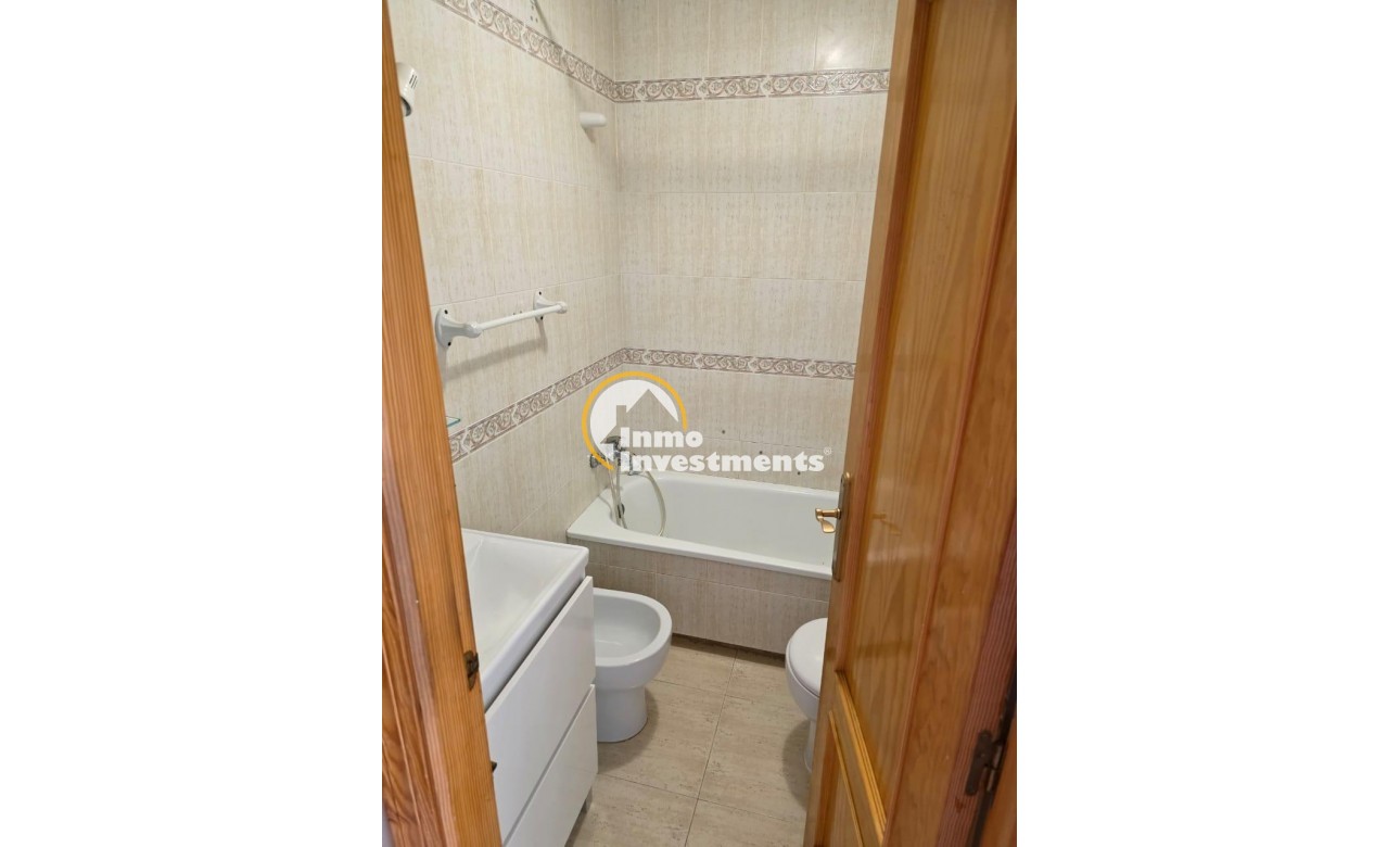 Reventa - Chalet independiente - Torrevieja - Aguas Nuevas