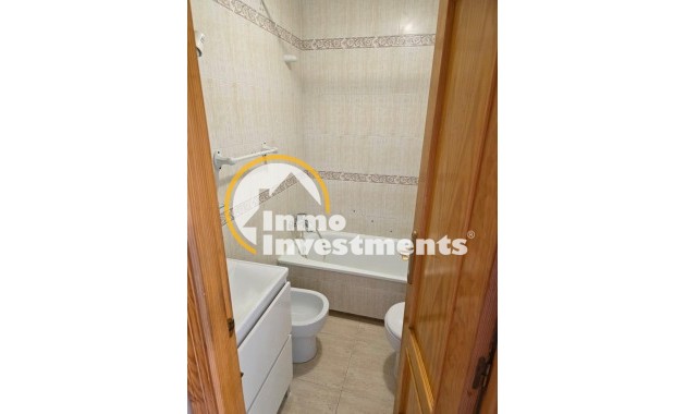 Reventa - Chalet independiente - Torrevieja - Aguas Nuevas