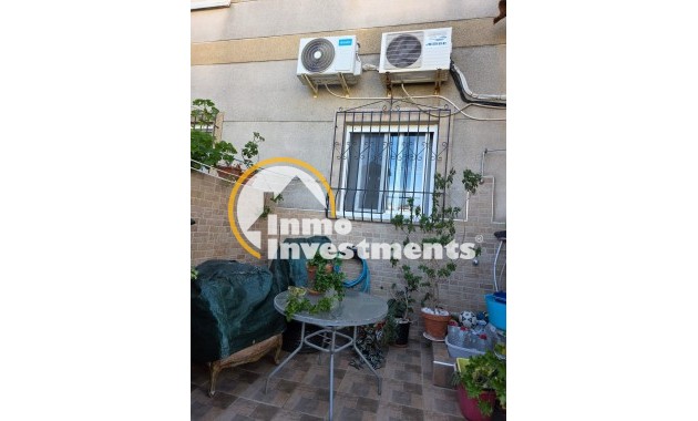 Reventa - Chalet independiente - Torrevieja - Aguas Nuevas