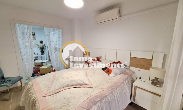 Resale - Apartment - Torrevieja - Playa del Cura