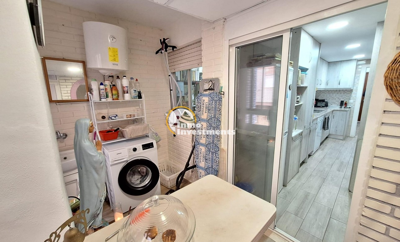 Resale - Apartment - Torrevieja - Playa del Cura