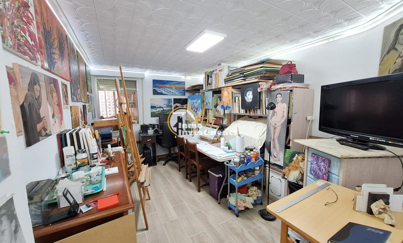 Resale - Apartment - Torrevieja - Playa del Cura