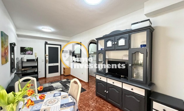 Resale - Apartment - Torrevieja - Estacion de autobuses