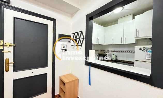 Resale - Apartment - Torrevieja - Estacion de autobuses