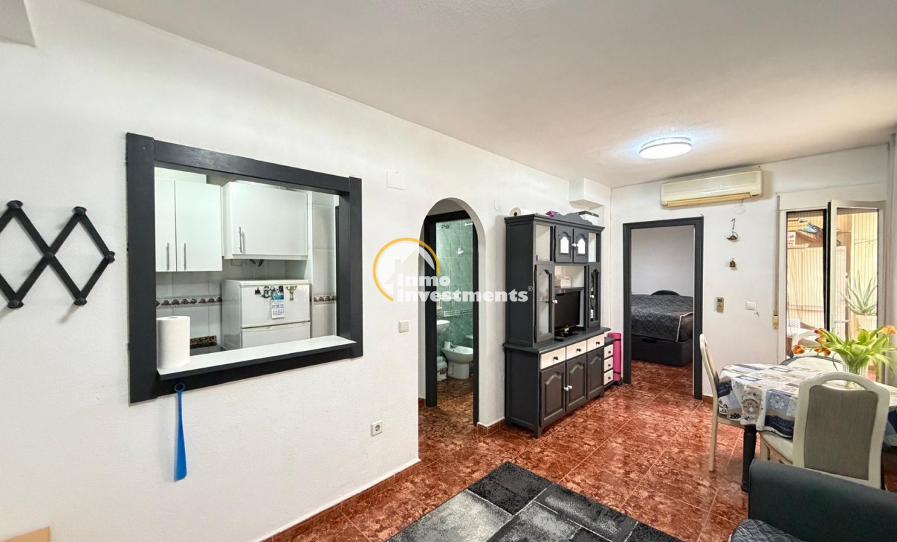 Resale - Apartment - Torrevieja - Estacion de autobuses