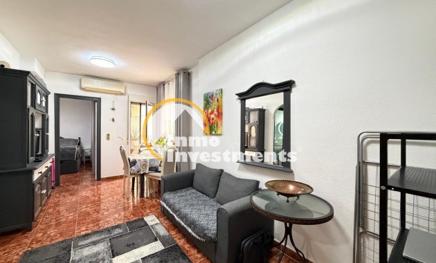 Resale - Apartment - Torrevieja - Estacion de autobuses