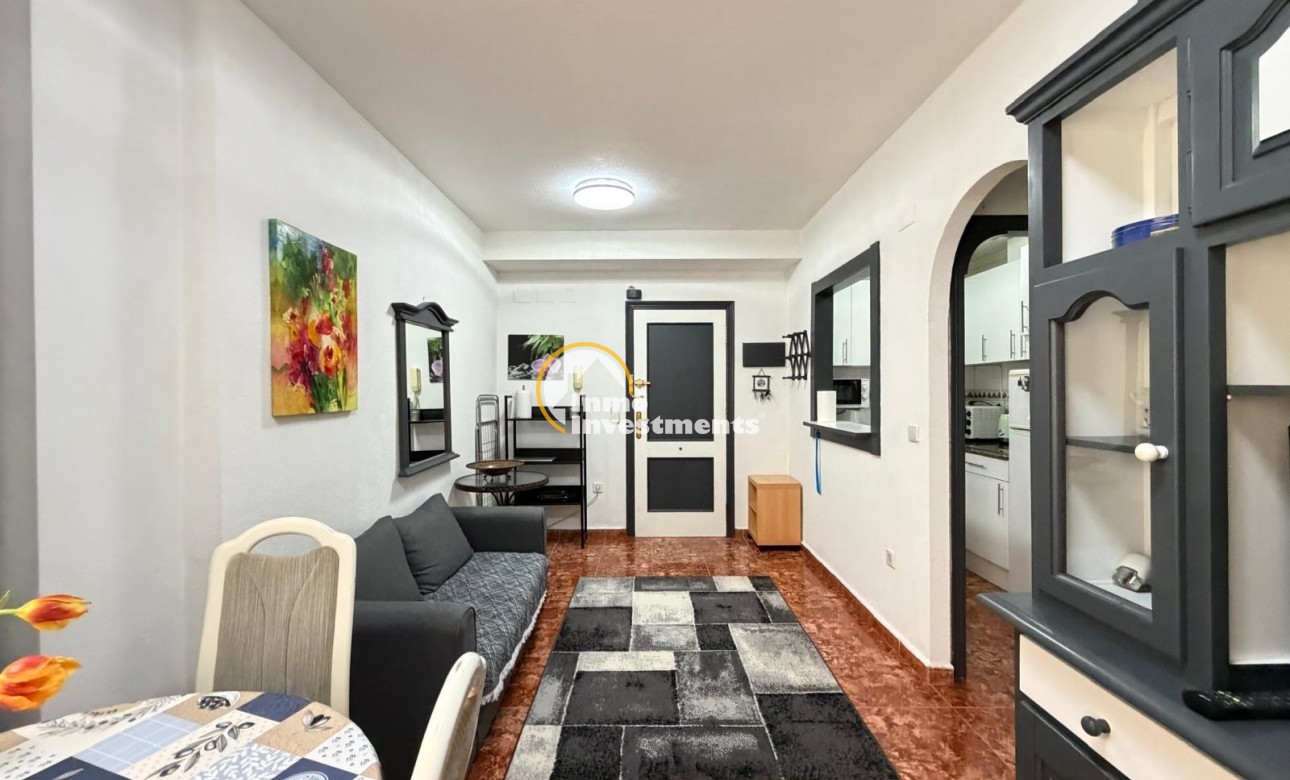 Resale - Apartment - Torrevieja - Estacion de autobuses