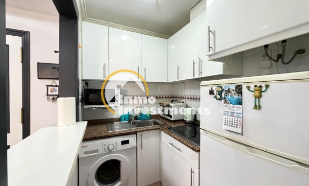 Resale - Apartment - Torrevieja - Estacion de autobuses