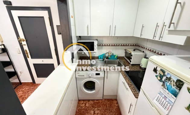 Resale - Apartment - Torrevieja - Estacion de autobuses