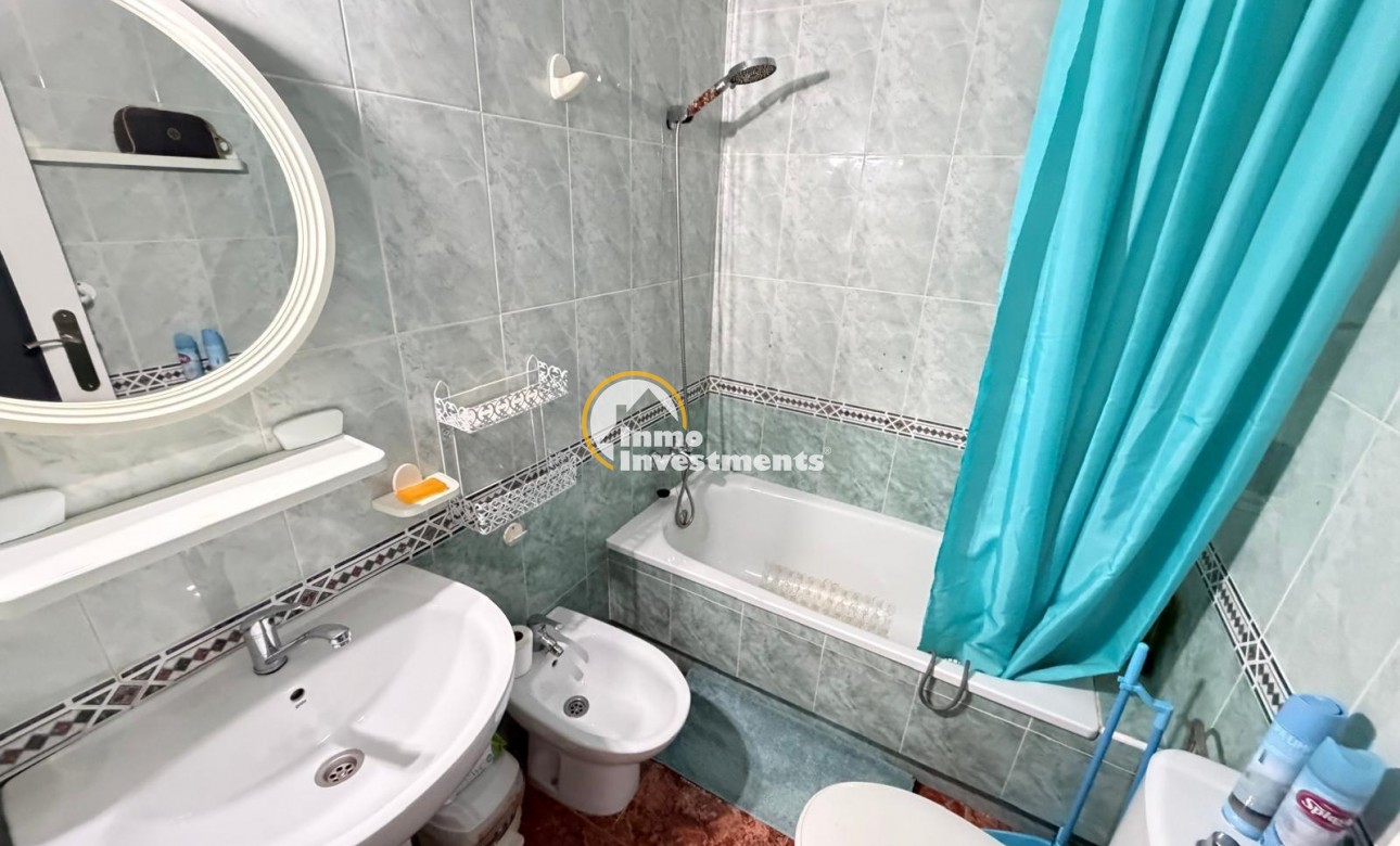 Resale - Apartment - Torrevieja - Estacion de autobuses