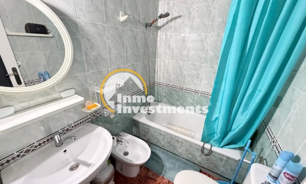Resale - Apartment - Torrevieja - Estacion de autobuses
