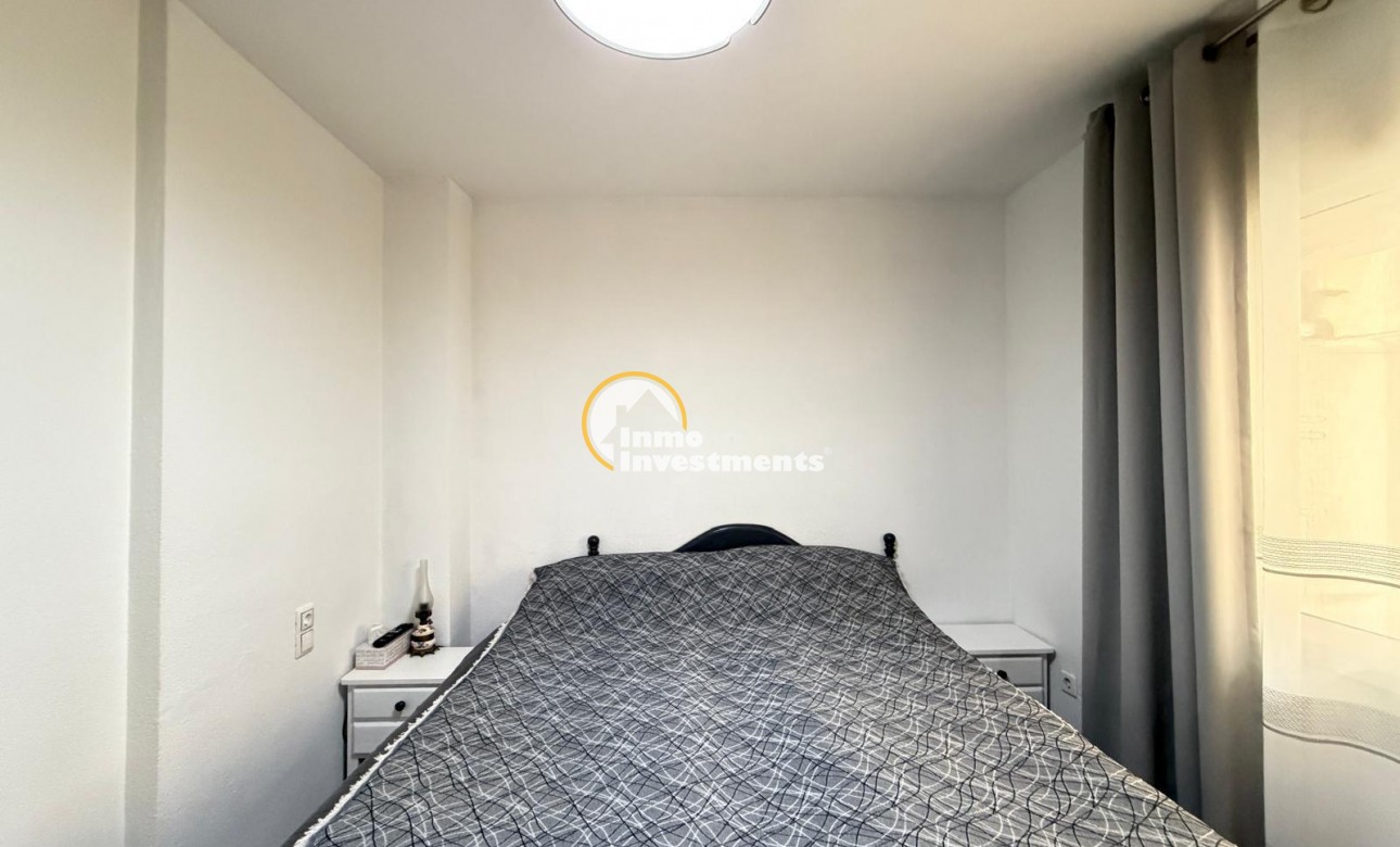 Resale - Apartment - Torrevieja - Estacion de autobuses