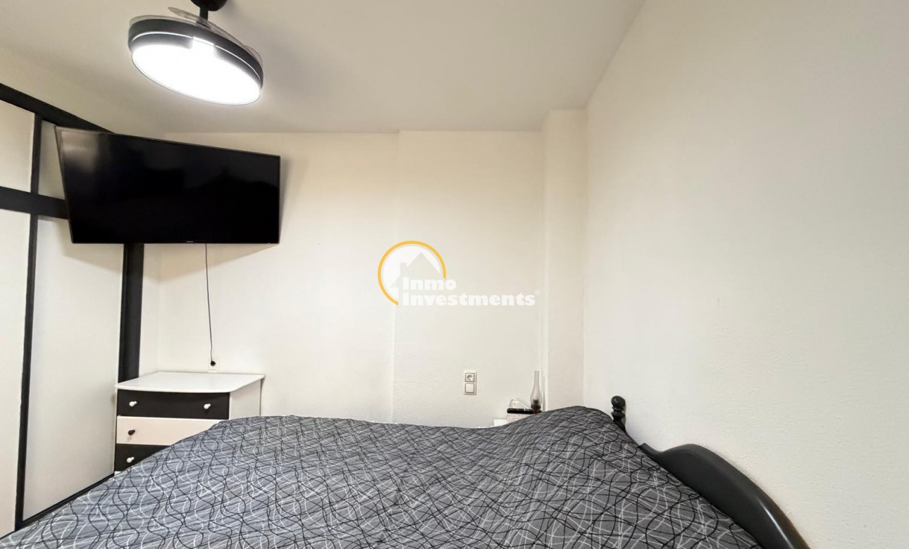 Resale - Apartment - Torrevieja - Estacion de autobuses