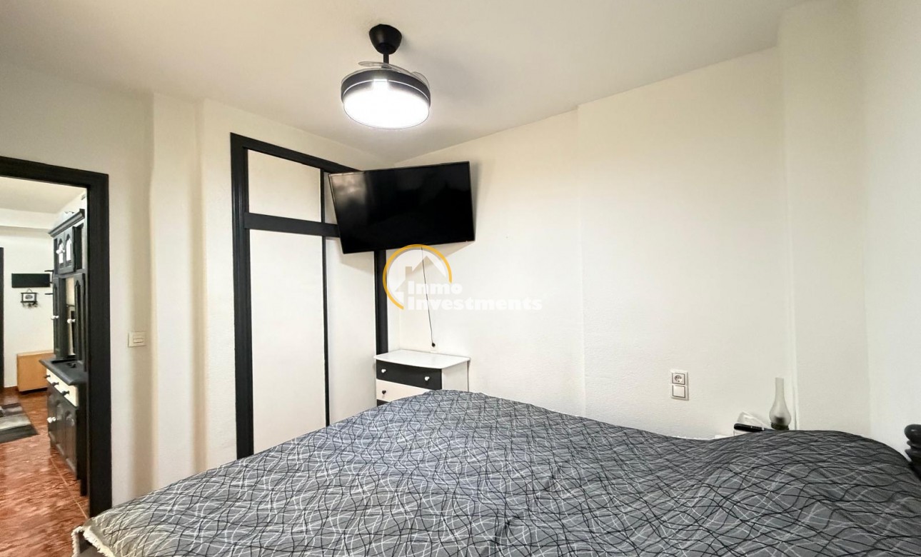 Resale - Apartment - Torrevieja - Estacion de autobuses