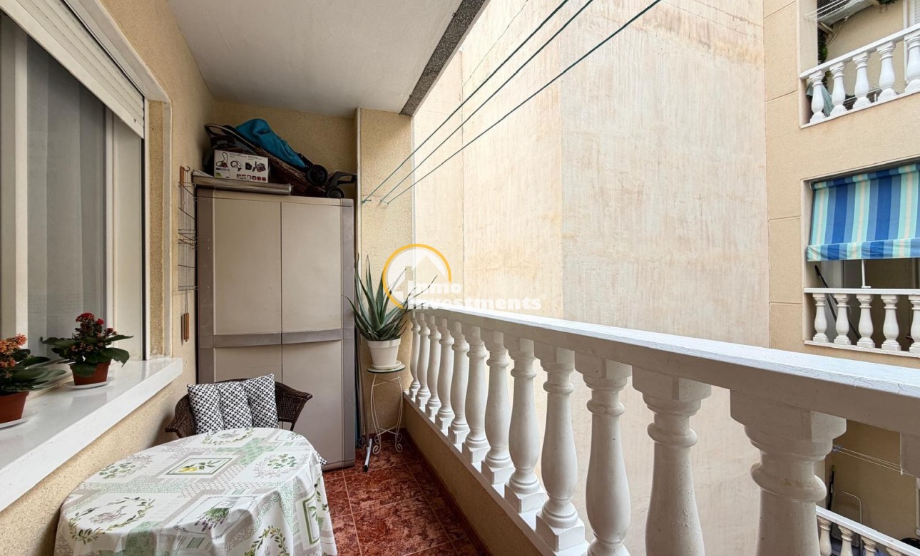 Resale - Apartment - Torrevieja - Estacion de autobuses
