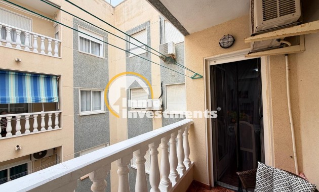 Resale - Apartment - Torrevieja - Estacion de autobuses