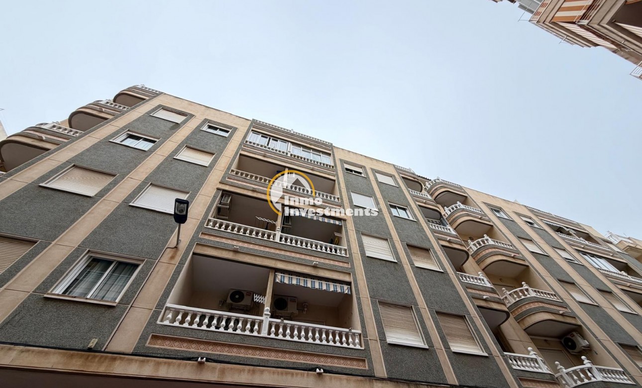 Resale - Apartment - Torrevieja - Estacion de autobuses