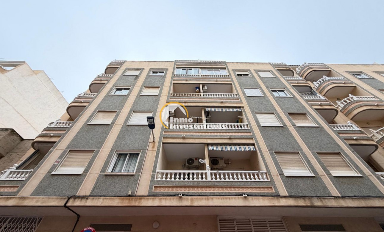 Resale - Apartment - Torrevieja - Estacion de autobuses