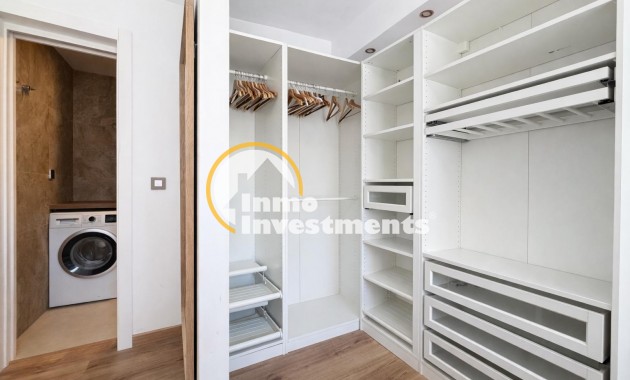 Reventa - Apartamento - Orihuela Costa - Altos de Campoamor