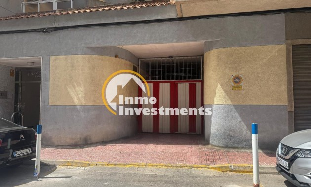 Reventa - Garaje - Torrevieja - Acequion