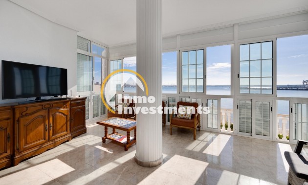 Resale - Apartment - Torrevieja - Acequion