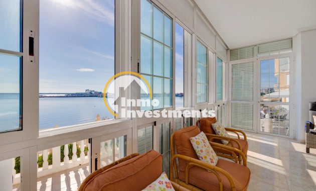 Resale - Apartment - Torrevieja - Acequion