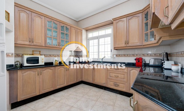 Resale - Apartment - Torrevieja - Acequion